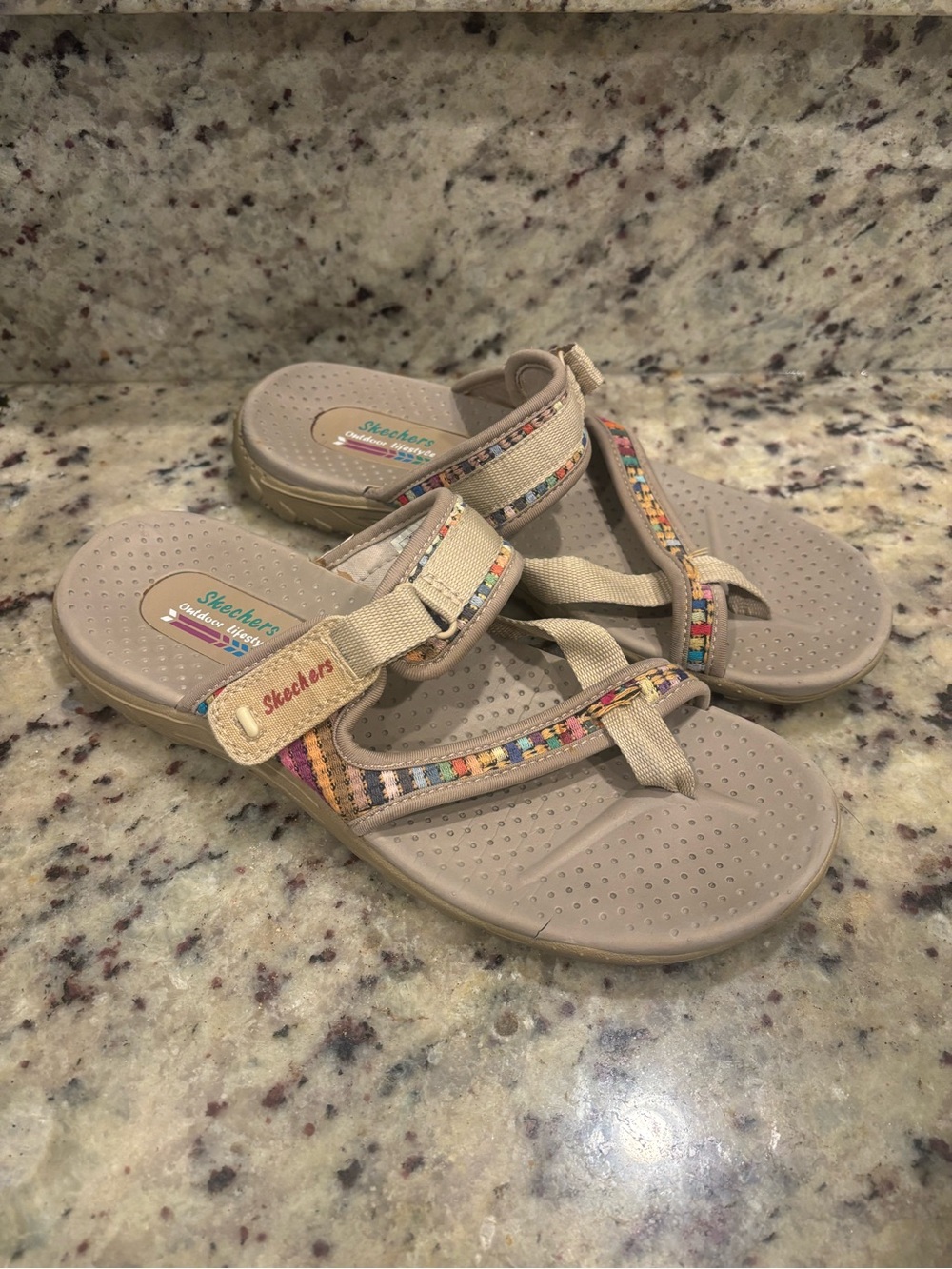 Skechers Women's Reggae Mad Swag Sandals size 9